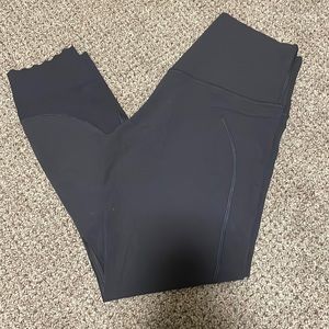 Lululemon Black 25” Align Scallop-Hem Leggings